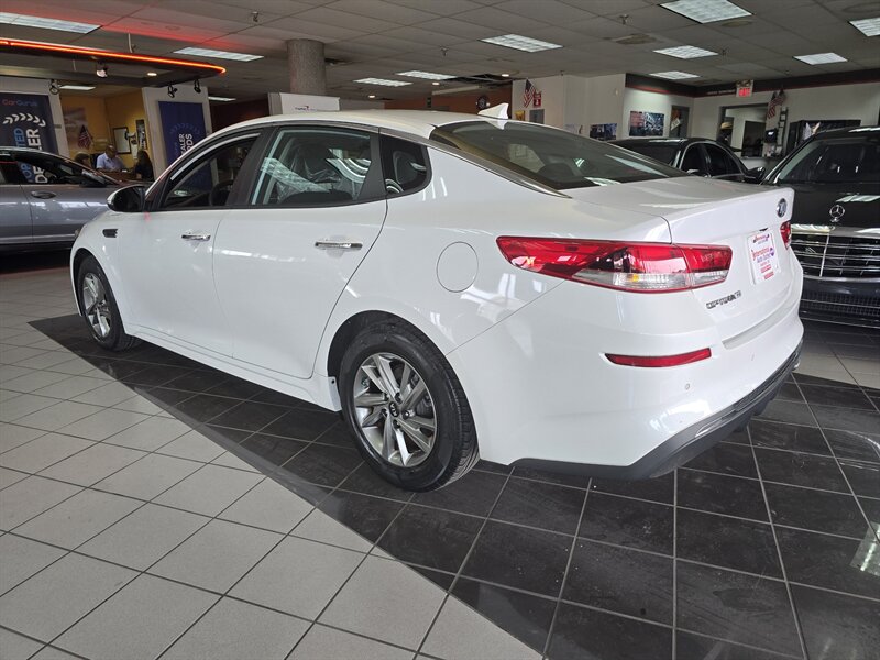 2019 Kia Optima LX 4DR SEDAN - Photo 6 - Hamilton, OH 45015