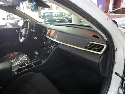 2019 Kia Optima LX 4DR SEDAN - Photo 13 - Hamilton, OH 45015