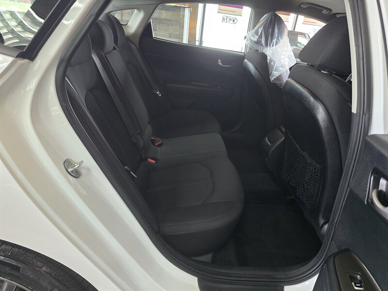 2019 Kia Optima LX 4DR SEDAN - Photo 16 - Hamilton, OH 45015