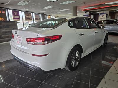 2019 Kia Optima LX 4DR SEDAN - Photo 4 - Hamilton, OH 45015
