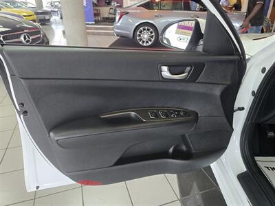 2019 Kia Optima LX 4DR SEDAN - Photo 7 - Hamilton, OH 45015