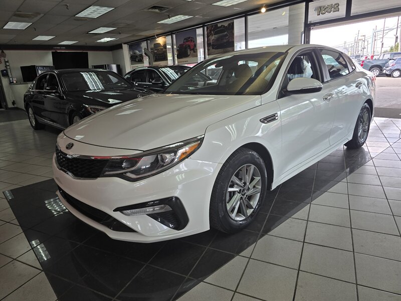 2019 Kia Optima LX 4DR SEDAN   - Photo 1 - Hamilton, OH 45015