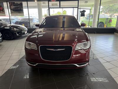 2019 Chrysler 300 Series Touring L - Photo 3 - Hamilton, OH 45015