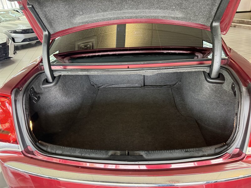 2019 Chrysler 300 Series Touring L - Photo 29 - Hamilton, OH 45015
