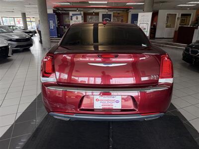 2019 Chrysler 300 Series Touring L - Photo 7 - Hamilton, OH 45015