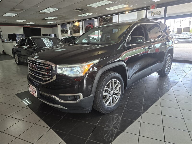 2018 GMC Acadia SLE-2 4DR SUV 4X4   - Photo 1 - Hamilton, OH 45015