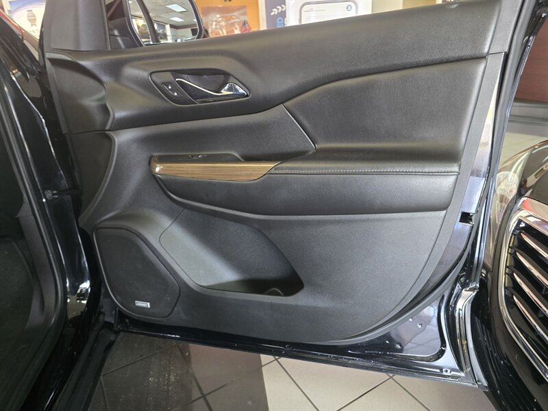 2018 GMC Acadia SLE-2 4DR SUV 4X4 - Photo 16 - Hamilton, OH 45015