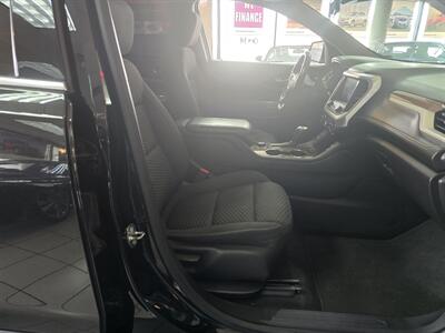 2018 GMC Acadia SLE-2 4DR SUV 4X4 - Photo 18 - Hamilton, OH 45015