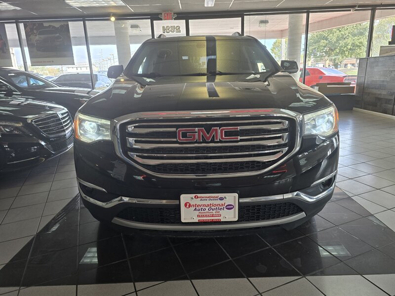 2018 GMC Acadia SLE-2 4DR SUV 4X4 - Photo 2 - Hamilton, OH 45015
