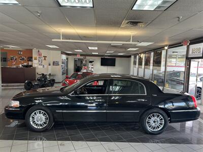 2009 Lincoln Town Car Signature Limited   - Photo 2 - Hamilton, OH 45015