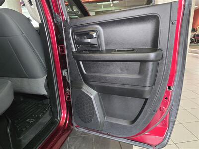 2018 RAM 1500 Express   - Photo 15 - Hamilton, OH 45015