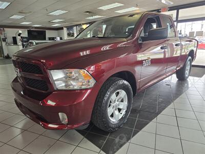 2018 RAM 1500 Express   - Photo 1 - Hamilton, OH 45015