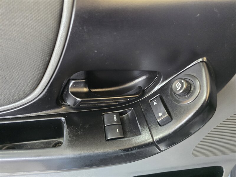 2011 Ford Ranger XLT EXTENDED CAB - Photo 13 - Hamilton, OH 45015