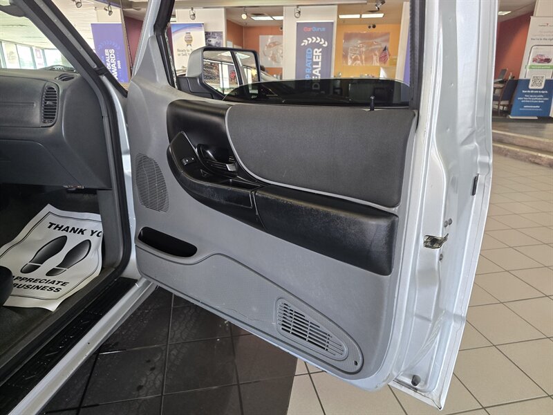 2011 Ford Ranger XLT EXTENDED CAB - Photo 10 - Hamilton, OH 45015