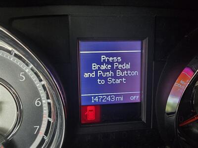 2015 Chrysler Town & Country Touring   - Photo 21 - Hamilton, OH 45015