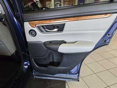 2017 Honda CR-V EX-L 4DR SUV - Photo 16 - Hamilton, OH 45015