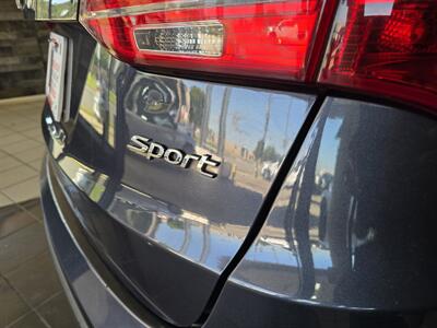 2015 Hyundai SANTA FE Sport 2.4L 4DR SUV   - Photo 26 - Hamilton, OH 45015