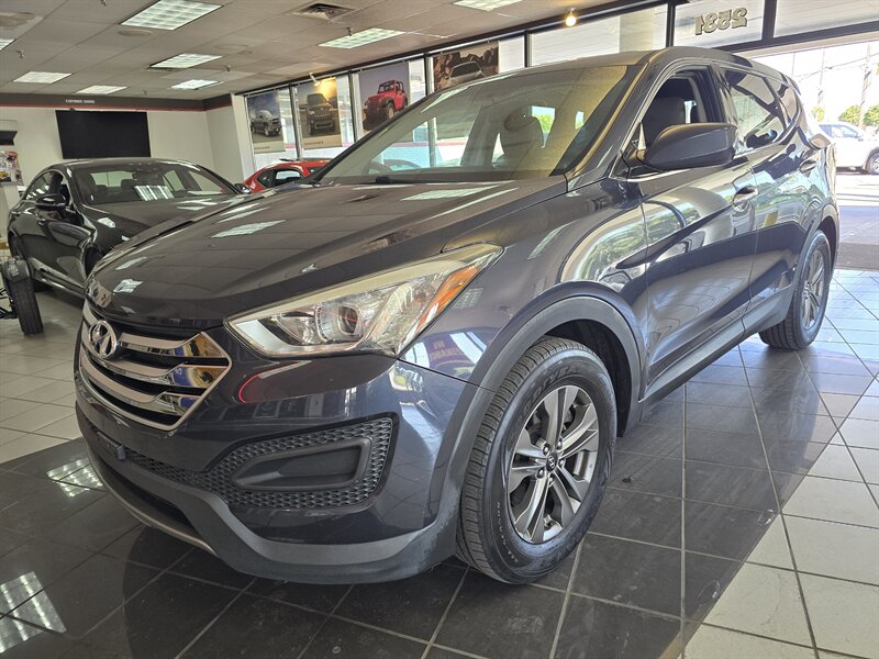 2015 Hyundai SANTA FE Sport 2.4L 4DR SUV - Photo 1 - Hamilton, OH 45015