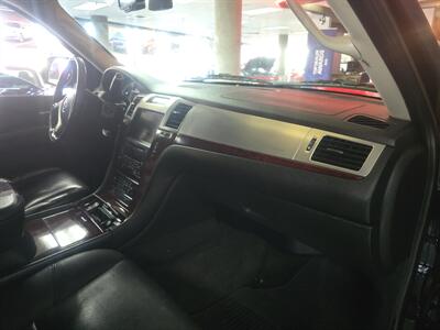 2009 Cadillac Escalade EXT SPORT4DR CREW AWD   - Photo 14 - Hamilton, OH 45015