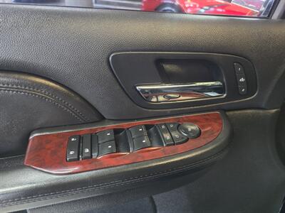 2009 Cadillac Escalade EXT SPORT4DR CREW AWD   - Photo 19 - Hamilton, OH 45015