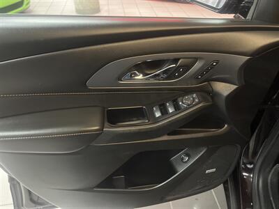 2020 Chevrolet Traverse Premier   - Photo 19 - Hamilton, OH 45015