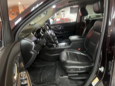 2020 Chevrolet Traverse Premier   - Photo 9 - Hamilton, OH 45015