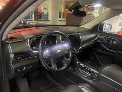 2020 Chevrolet Traverse Premier   - Photo 11 - Hamilton, OH 45015