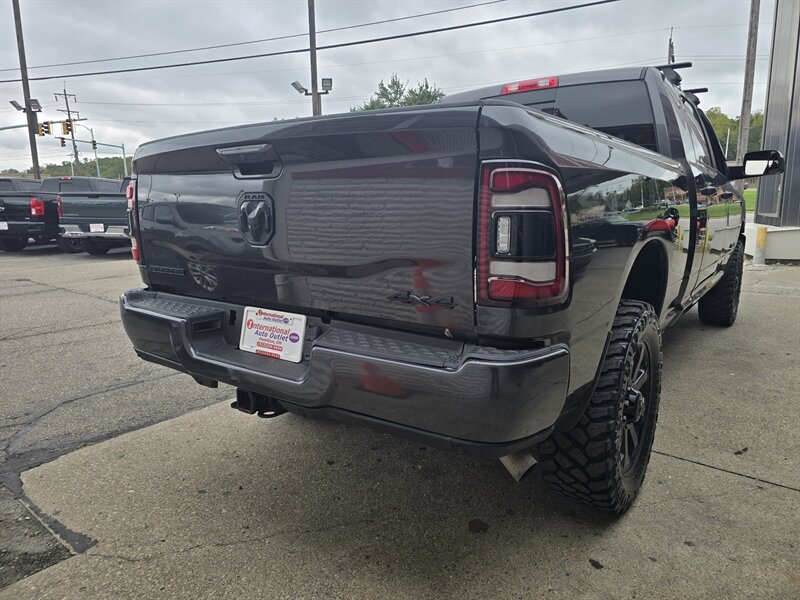 2022 RAM 2500 Big Horn 4DR MEGA CAB CREW 4X4 - Photo 5 - Hamilton, OH 45015