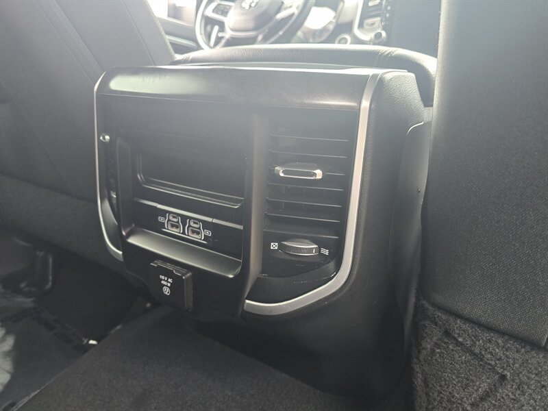 2022 RAM 2500 Big Horn 4DR MEGA CAB CREW 4X4 - Photo 19 - Hamilton, OH 45015