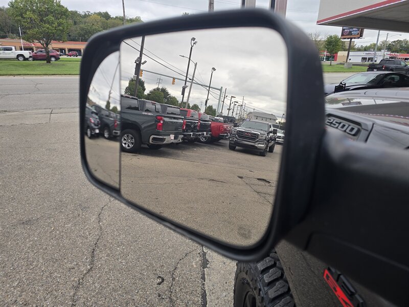 2022 RAM 2500 Big Horn 4DR MEGA CAB CREW 4X4 - Photo 8 - Hamilton, OH 45015
