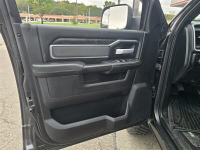 2022 RAM 2500 Big Horn 4DR MEGA CAB CREW 4X4 - Photo 7 - Hamilton, OH 45015