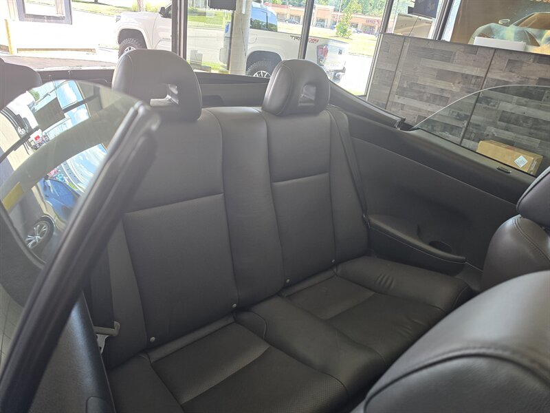 2008 Toyota Camry SE V6 2DR CONVERTIBLE - Photo 21 - Hamilton, OH 45015