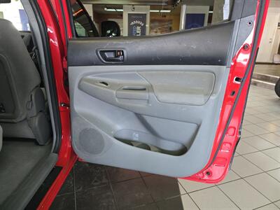 2007 Toyota Tacoma PreRunner V6 DOUBLE CAB CREW/SR5 - Photo 15 - Hamilton, OH 45015