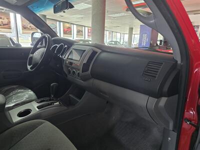 2007 Toyota Tacoma PreRunner V6 DOUBLE CAB CREW/SR5 - Photo 13 - Hamilton, OH 45015