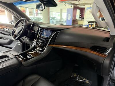 2015 Cadillac Escalade Premium - Photo 39 - Hamilton, OH 45015