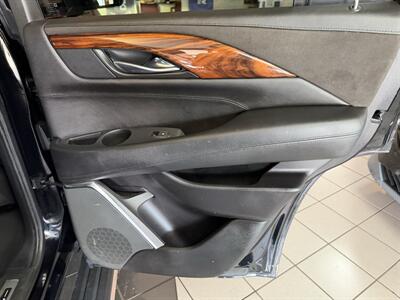2015 Cadillac Escalade Premium - Photo 32 - Hamilton, OH 45015