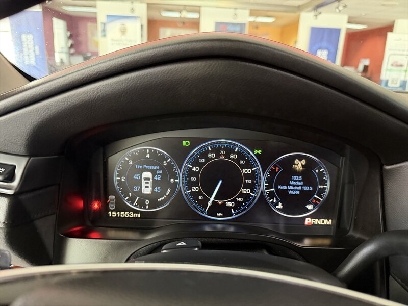 2015 Cadillac Escalade Premium - Photo 12 - Hamilton, OH 45015