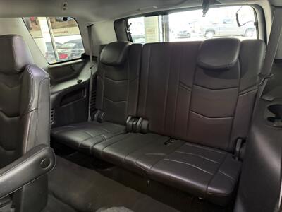 2015 Cadillac Escalade Premium - Photo 28 - Hamilton, OH 45015