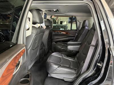 2015 Cadillac Escalade Premium - Photo 20 - Hamilton, OH 45015