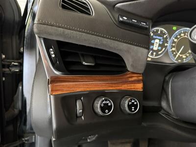 2015 Cadillac Escalade Premium - Photo 24 - Hamilton, OH 45015