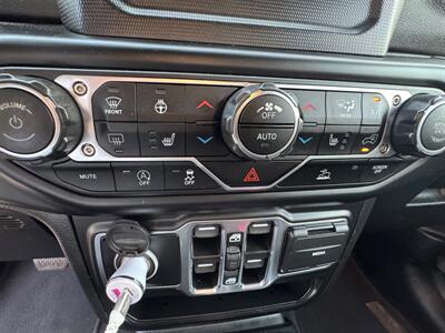 2020 Jeep Gladiator Overland 4DR CREW 4X4 - Photo 19 - Hamilton, OH 45015