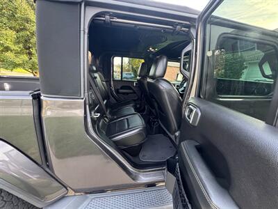 2020 Jeep Gladiator Overland 4DR CREW 4X4 - Photo 18 - Hamilton, OH 45015