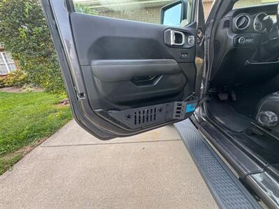 2020 Jeep Gladiator Overland 4DR CREW 4X4 - Photo 10 - Hamilton, OH 45015