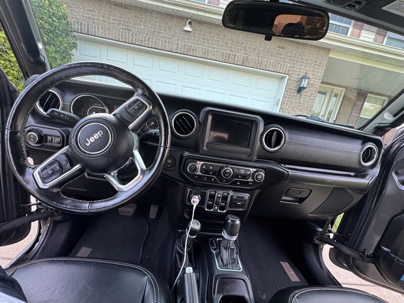 2020 Jeep Gladiator Overland 4DR CREW 4X4 - Photo 23 - Hamilton, OH 45015