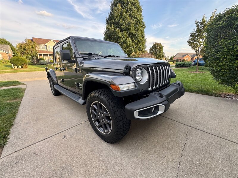 2020 Jeep Gladiator Overland 4DR CREW 4X4 - Photo 4 - Hamilton, OH 45015