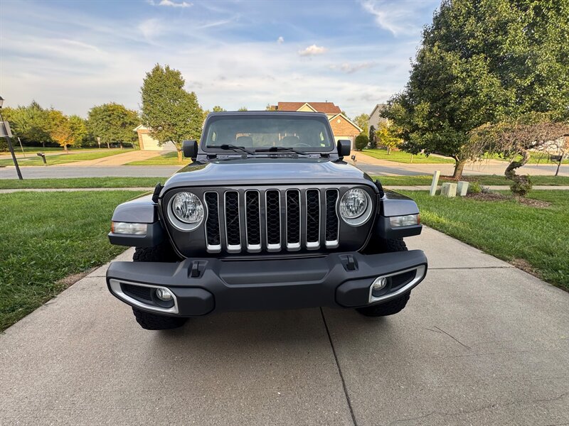 2020 Jeep Gladiator Overland 4DR CREW 4X4 - Photo 5 - Hamilton, OH 45015