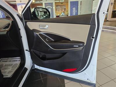 2014 Hyundai Santa Fe GLS 4DR SUV AWD   - Photo 14 - Hamilton, OH 45015