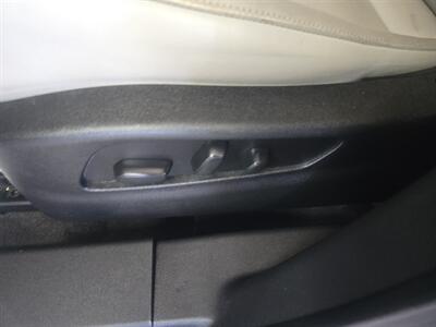 2019 Cadillac XT4 Premium Luxury 4DR SUV AWD - Photo 18 - Hamilton, OH 45015