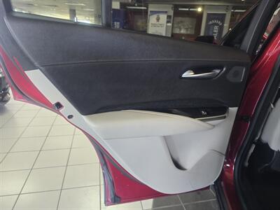 2019 Cadillac XT4 Premium Luxury 4DR SUV AWD - Photo 10 - Hamilton, OH 45015