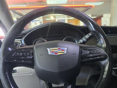 2019 Cadillac XT4 Premium Luxury 4DR SUV AWD - Photo 20 - Hamilton, OH 45015